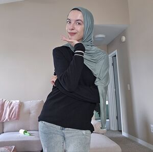 Meet your Posher, Haley